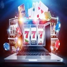 bm8app App Esports MLBB PUBG Mobile မြန်မာလူငယ်များ ကစားနေသောမြင်ကွင်း